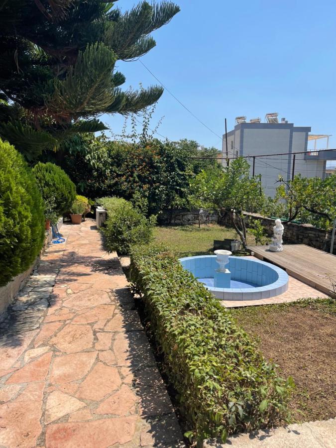 Elias Guest House Sarandë Esterno foto